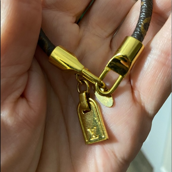 LV Monogram Luck It bracelet - Picture 5 of 9